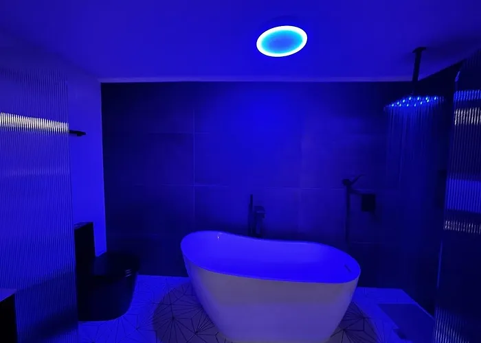 Luxury With Private *