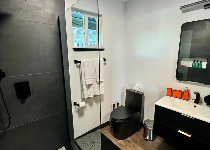 Luxury With Private *